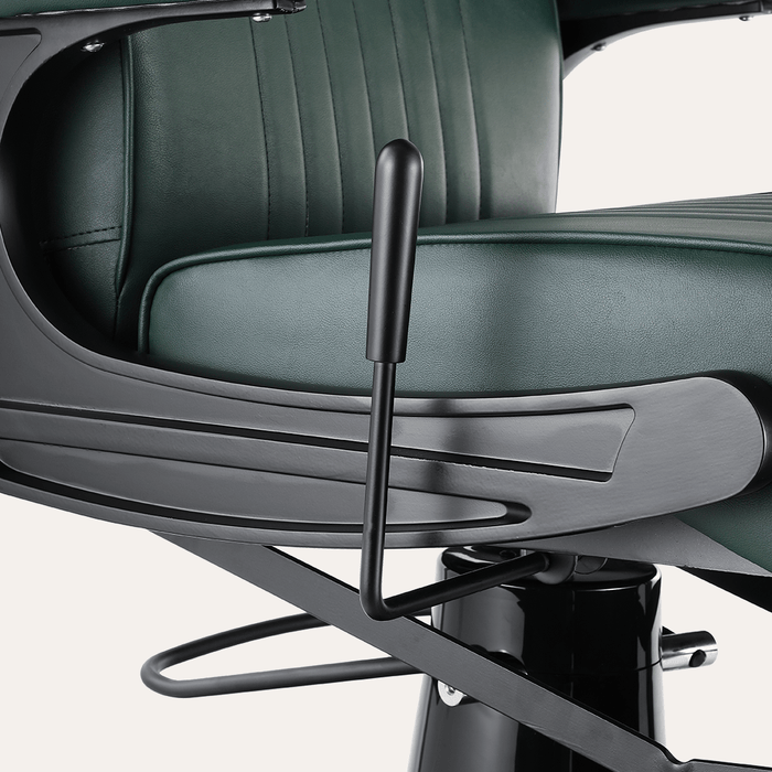 MAVERICK Barber Chair